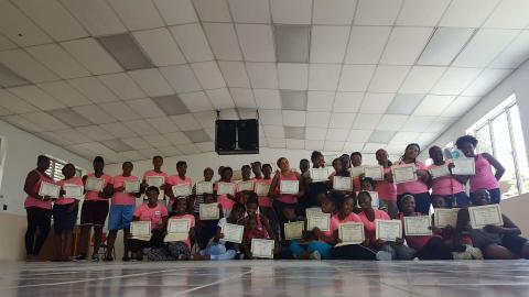 Bouje participants with their certificates Bouje participants with their certificates